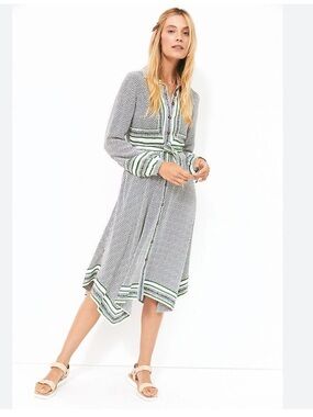 let me be long-sleeve v-neck floral a-line midi dress Let Me Be Long-Sleeve V-Neck Floral A-Line Midi Dress